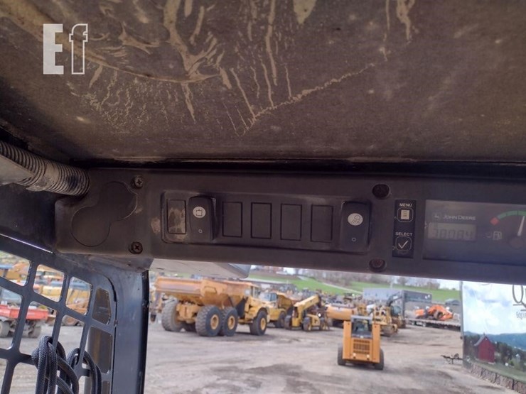 deere-328-image-7