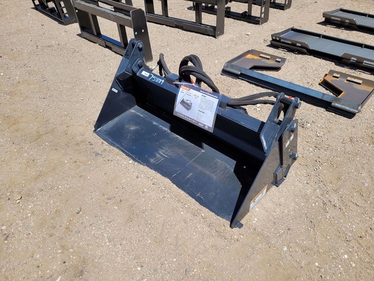 wolverine-mcb-11-48w-mini-skid-steer-combination-bucket-image-2