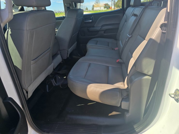 2019-chevrolet-silverado-3500-image-75