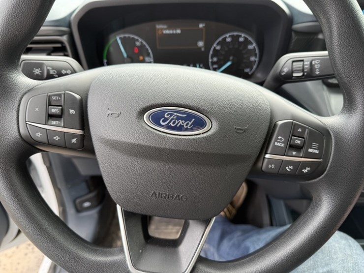 2024-ford-maverick-image-30