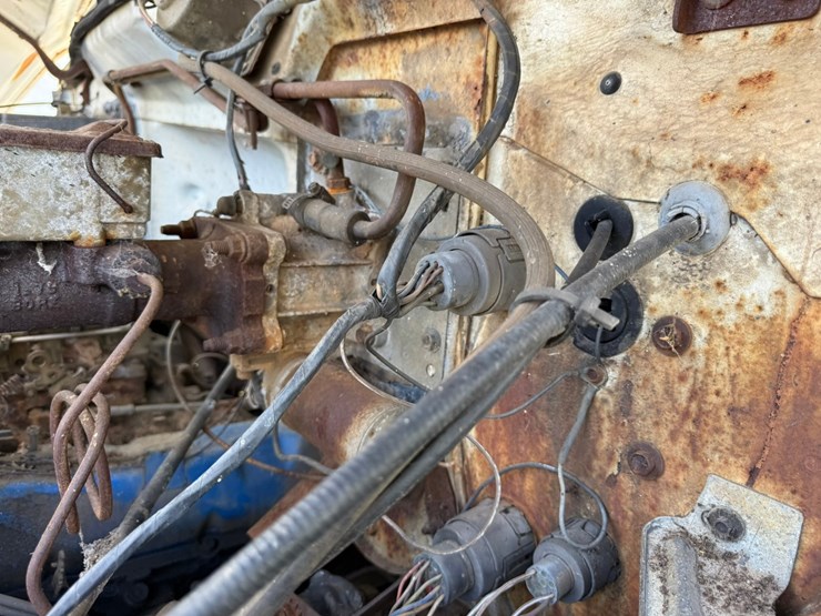 1982-ford-f700-image-45