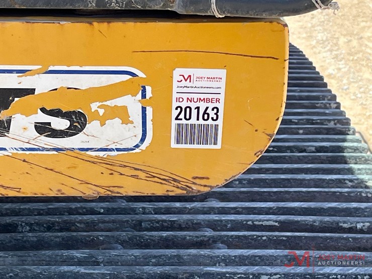 2019-john-deere-6-image-17