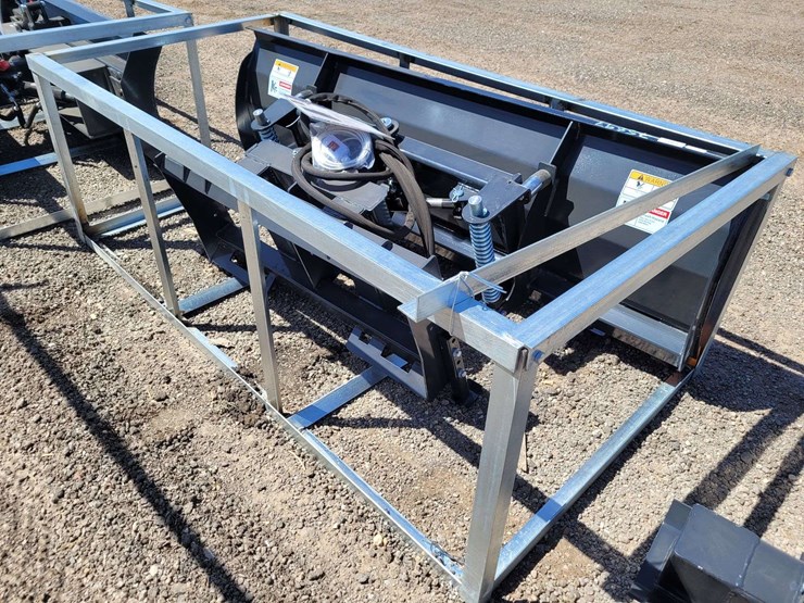 wolverine-db-15-84w-84-obstacle-avoidance-snow-pushing-machine-image-4