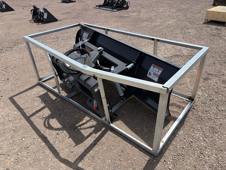unused-2025-wolverine-db-15-84w-skid-steer-dozer-blade-image-3