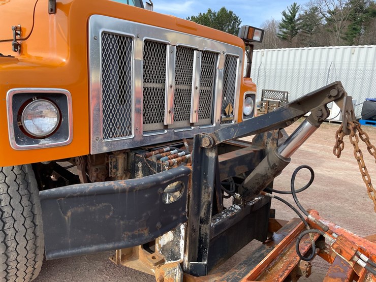 1995-international-2554-image-13