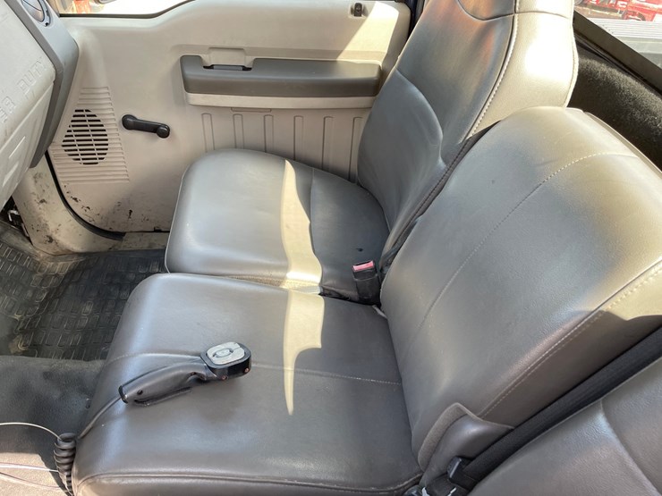 2009-ford-f250-xl-image-48