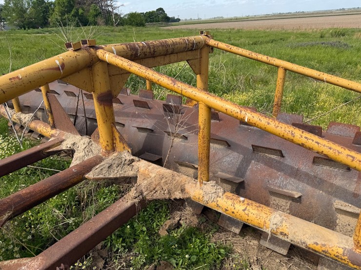 #46926-•-20'-stubble-roller-image-11