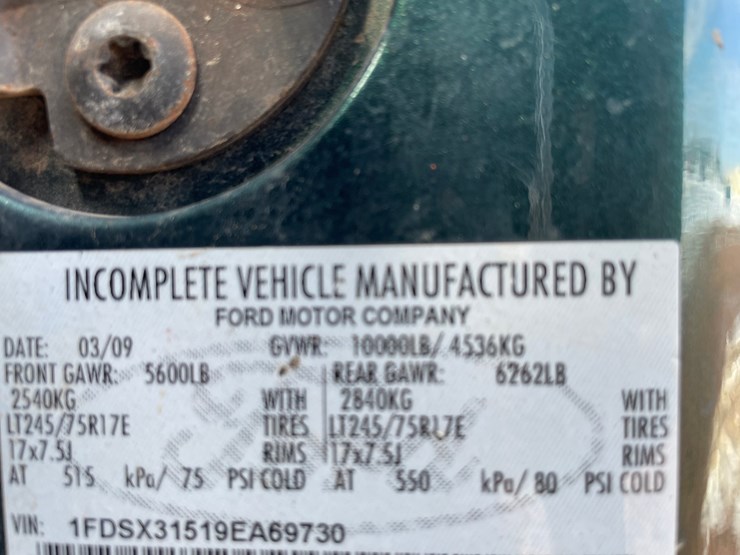 2009-ford-f350-image-41