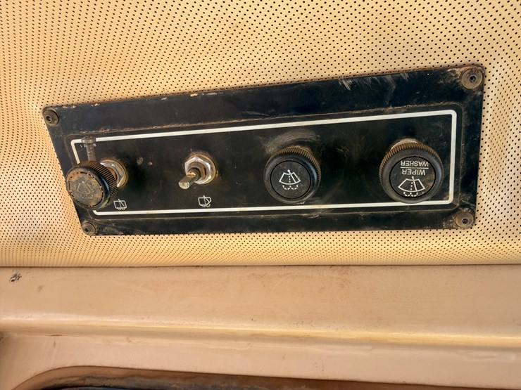 1998-caterpillar-d6r-xl-image-44