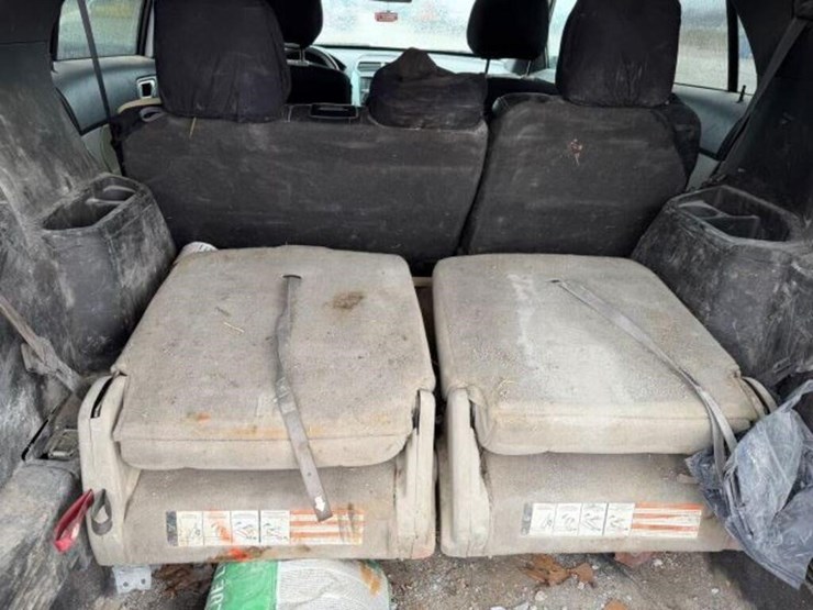 2013-ford-explorer-image-25