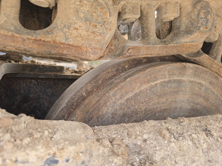 2013-deere-160g-lc-image-44