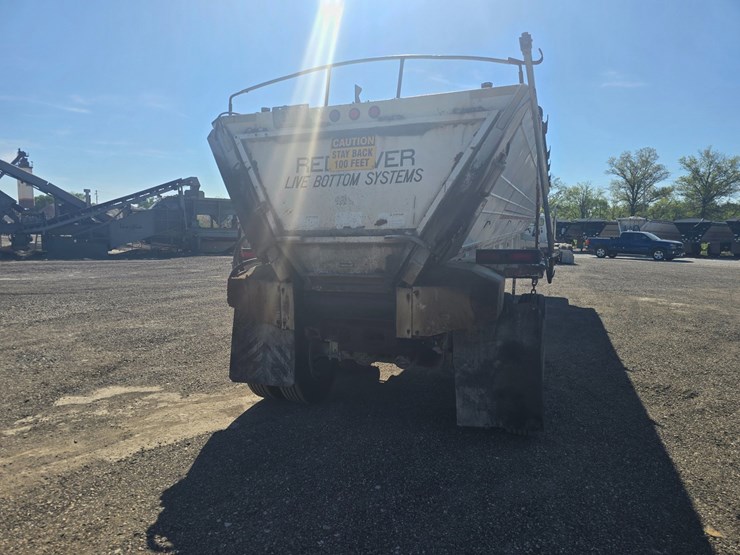 2000-red-river-live-bottom-image-17