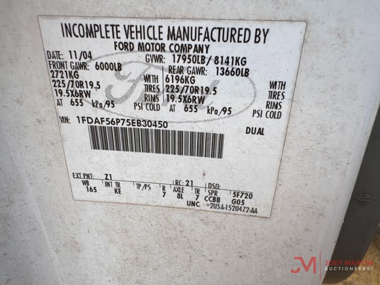 2005-ford-f550-xl-image-19