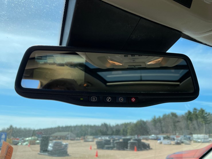 2011-cadillac-srx-image-53