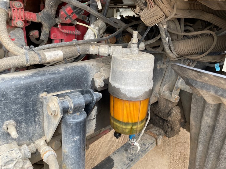 2016-kenworth-t660-image-41