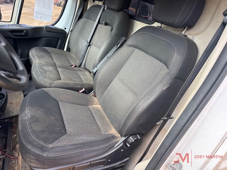 2014-dodge-2500-image-20