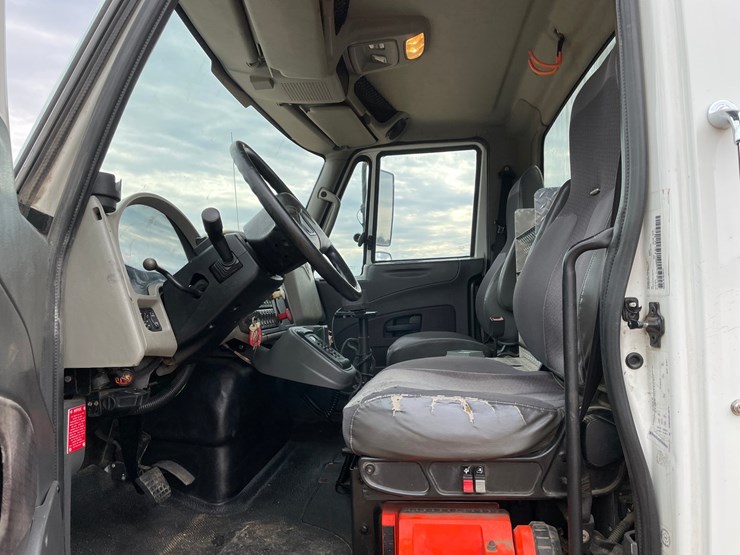 2012-international-durastar-4400-image-67