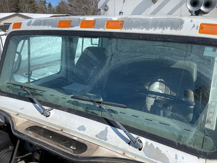 2000-international-4700-image-58