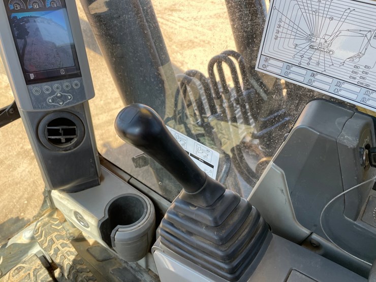 caterpillar-324e-image-82