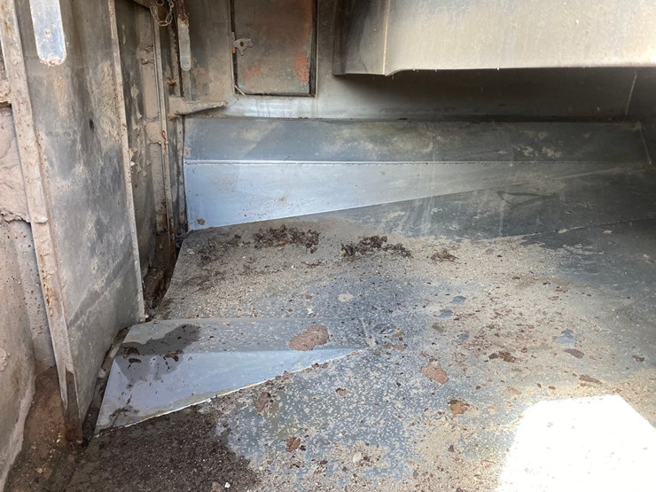 2007-freightliner-fc80-image-34