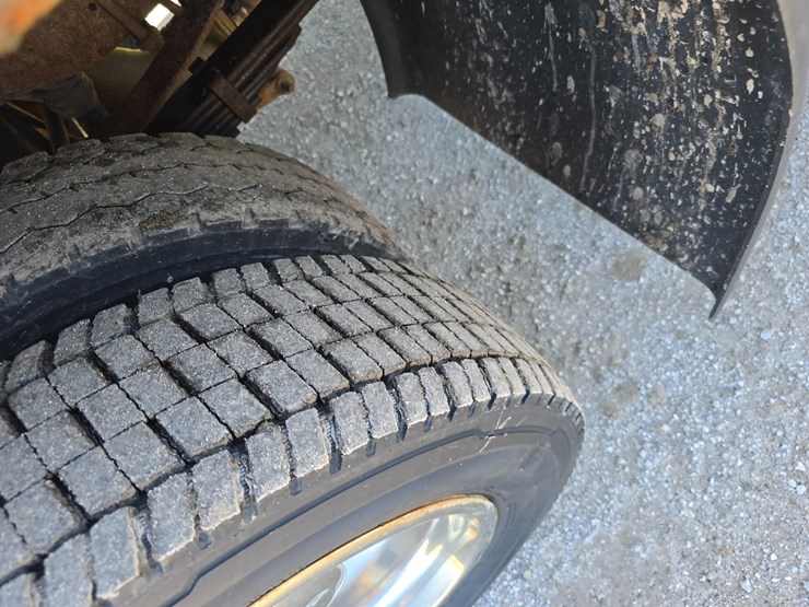 2008-ford-f550-image-69