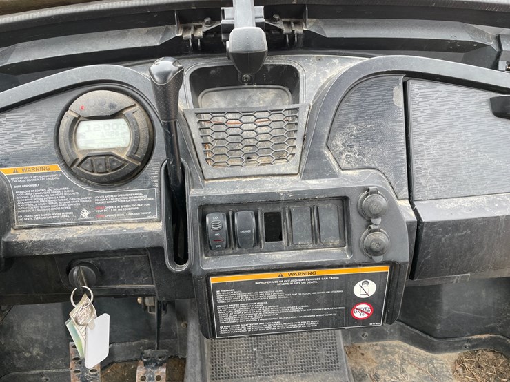 2017-arctic-cat-700-image-22