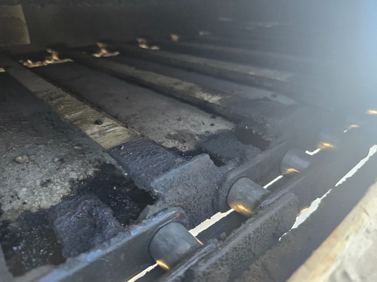 2000-red-river-live-bottom-image-44