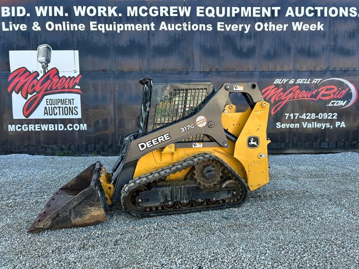2016-deere-317g-image-1