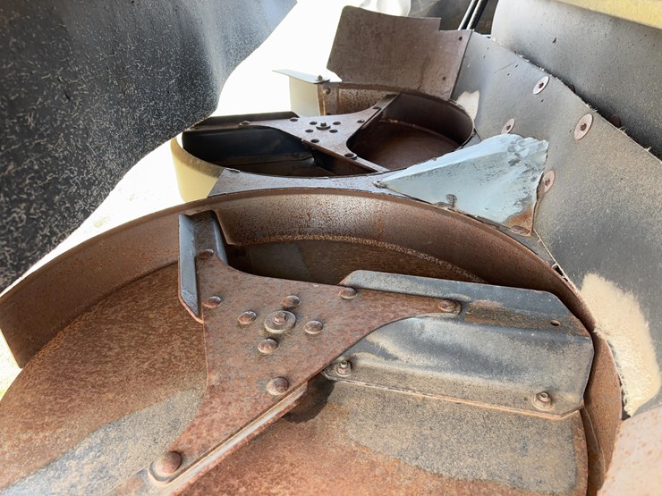 2006-new-holland-cr970-image-18