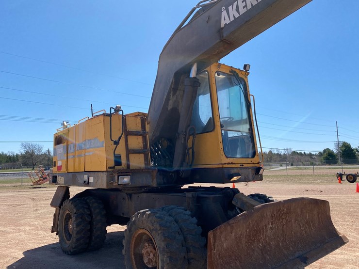 1996-akerman-ew200-image-16