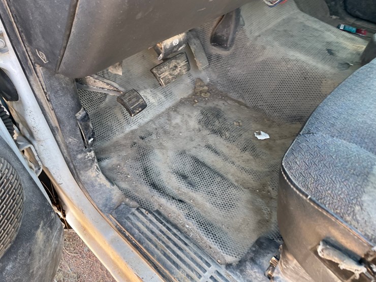 2006-chevrolet-2500-image-23