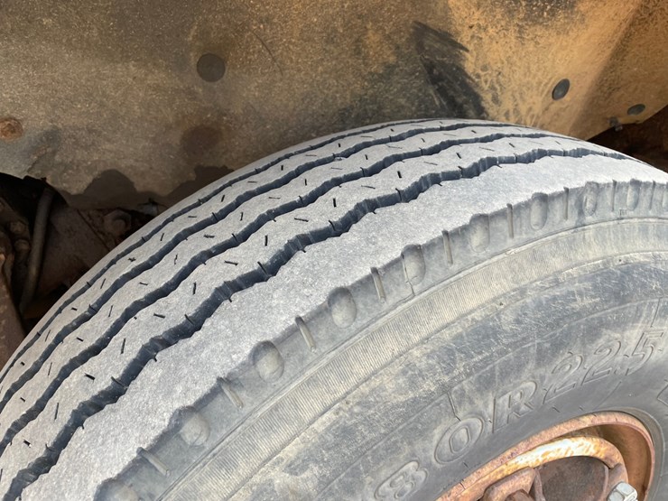 1995-international-2554-image-28