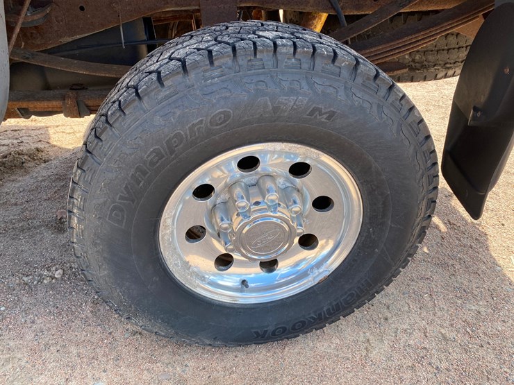 2001-ford-f350-xlt-image-36