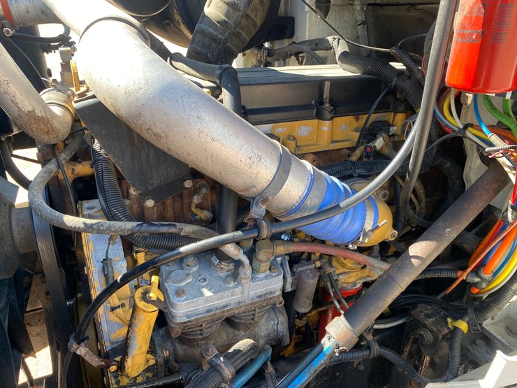 2007-caterpillar-c13-image-43