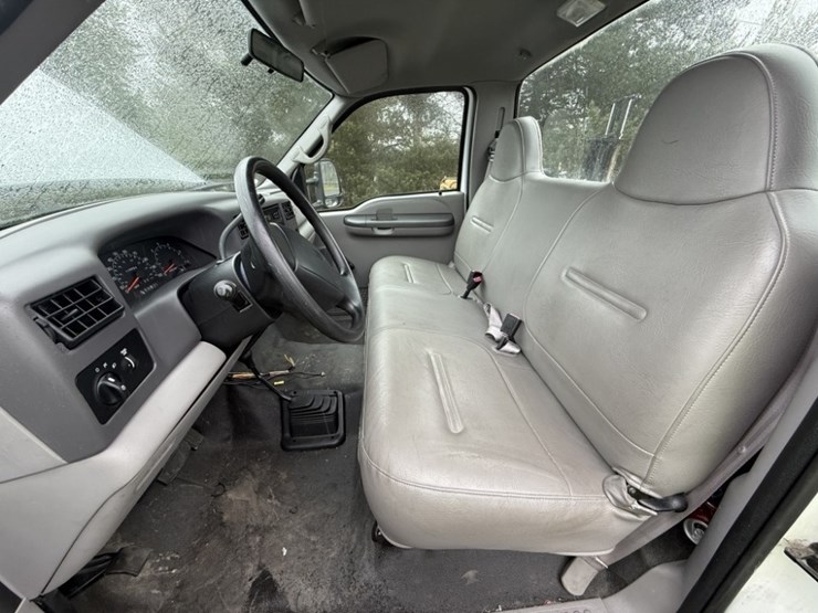 2000-ford-f450-image-21