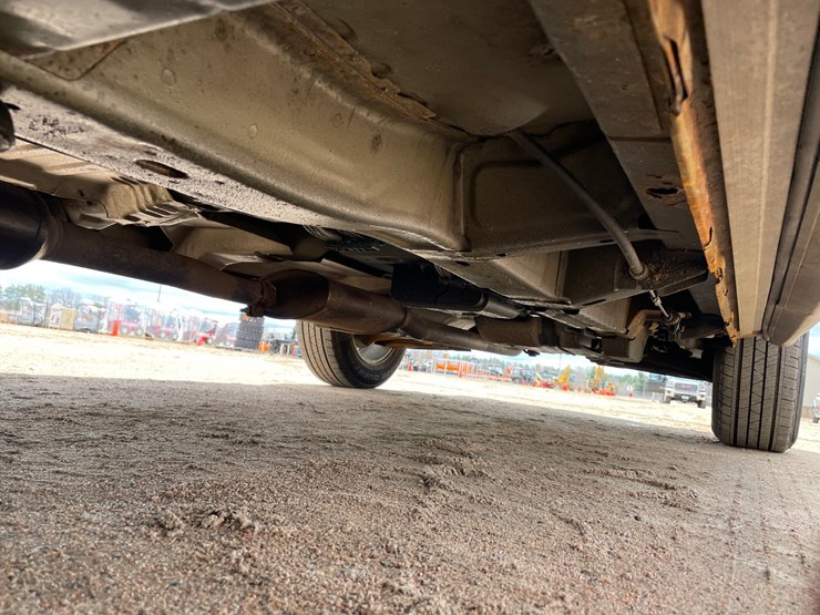 2016-chevrolet-equinox-lt-image-13