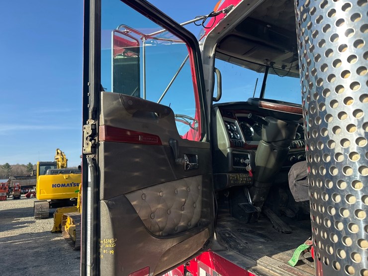 2006-kenworth-w900-image-30