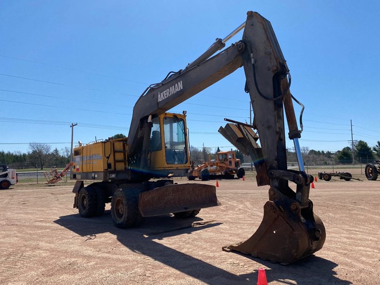 1996-akerman-ew200-image-3