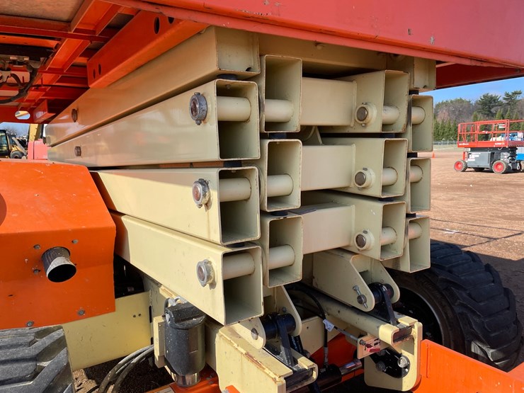 2015-jlg-4394rt-image-24