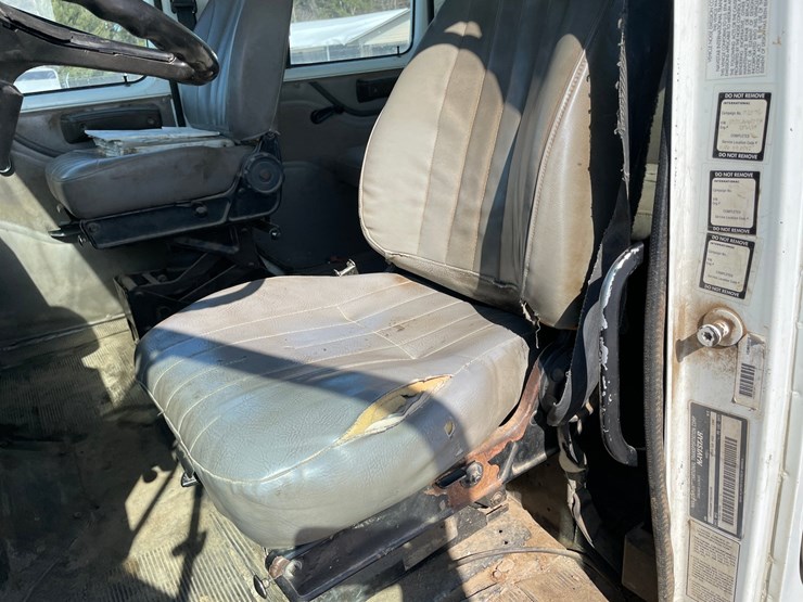 2000-international-4700-image-32