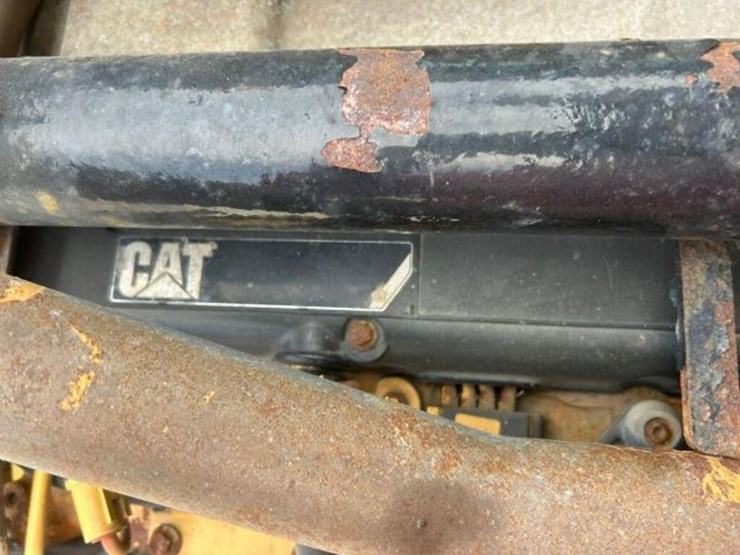 2012-caterpillar-th255-image-25