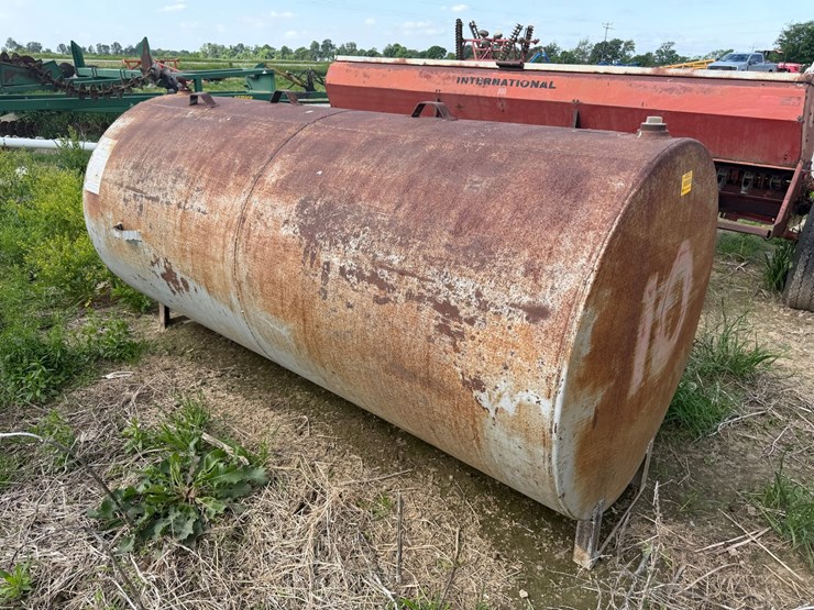 #46922-•-~550gal-fuel-tank-image-2