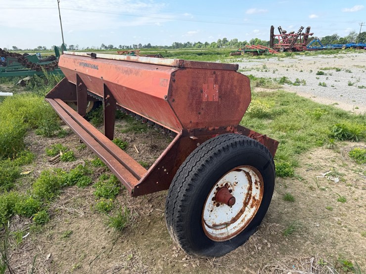 international-12-image-3