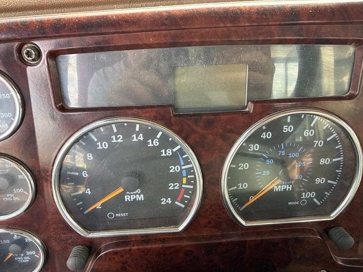 2007-mack-cl733-image-72