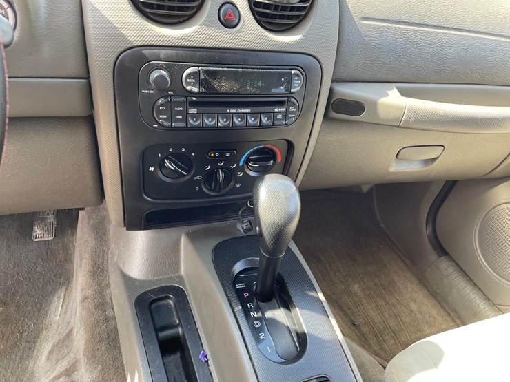 2005-jeep-liberty-image-29