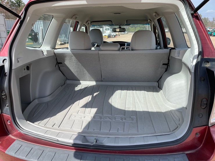 2011-subaru-forester-image-18