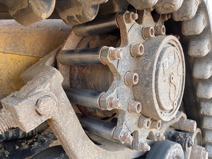 caterpillar-247b3-image-24