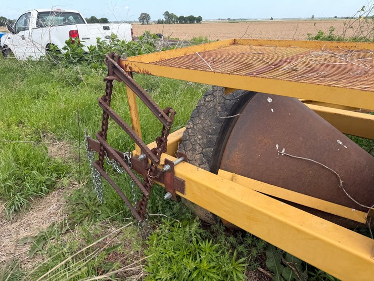 #46918-•-levee-packer-image-14