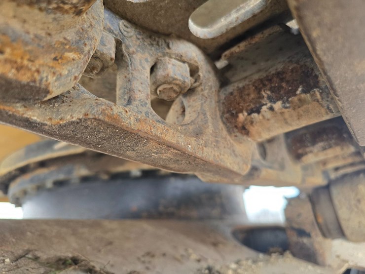 2014-deere-160g-lc-image-40