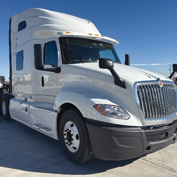 2019 INTERNATIONAL LT